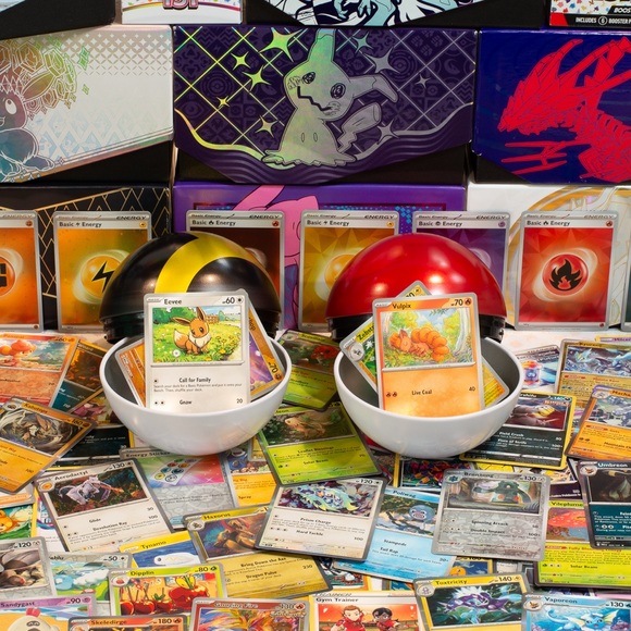 ✨ POKEBALL filled with POKEMON CARDS ✨ - Picture 2 of 10